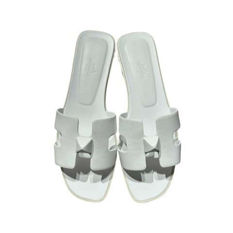 HERMÈS Oran Clous Pyramides Sandals Shoes White
