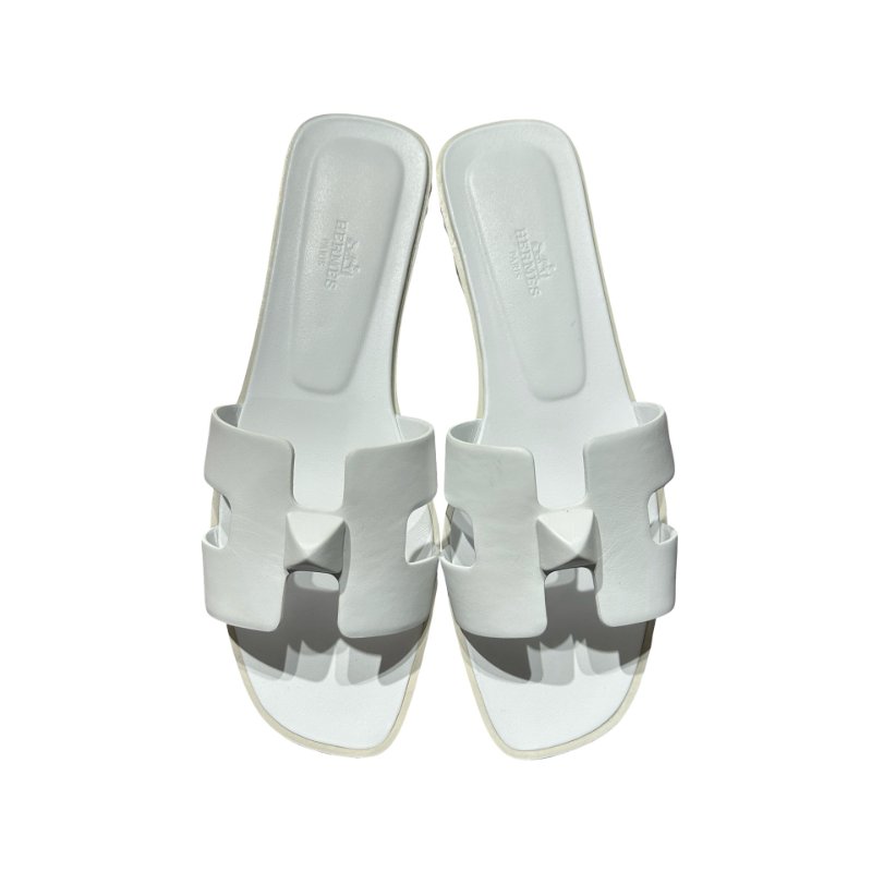 HERMÈS Oran Clous Pyramides Sandals Shoes White-0