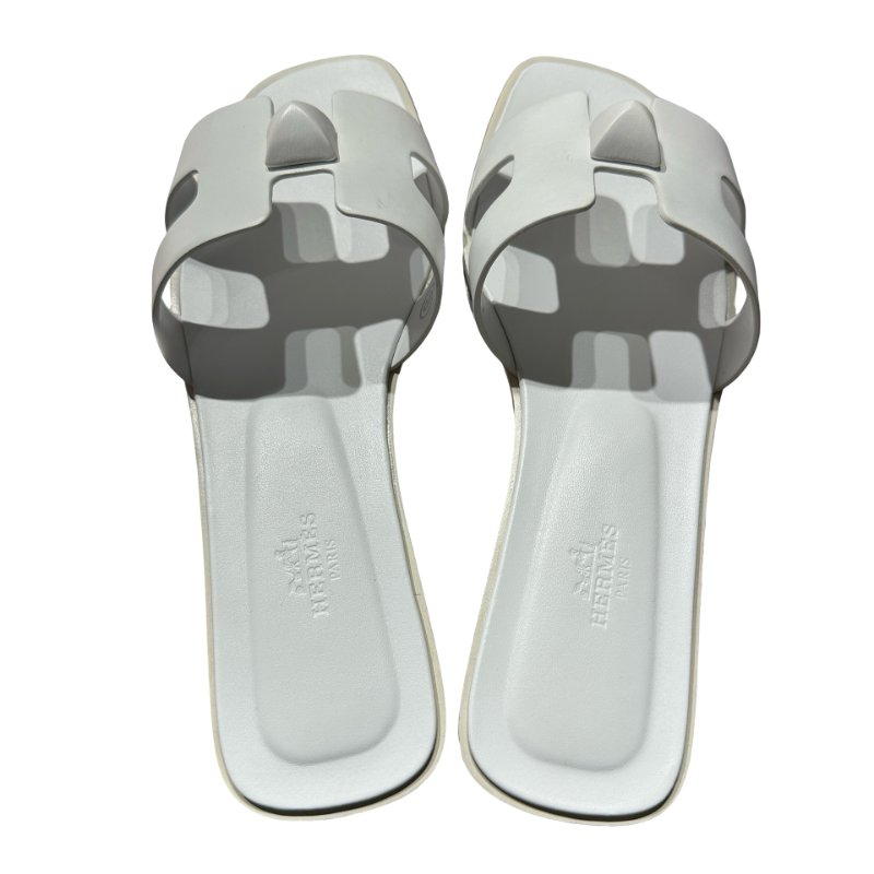 HERMÈS Oran Clous Pyramides Sandals Shoes White-1
