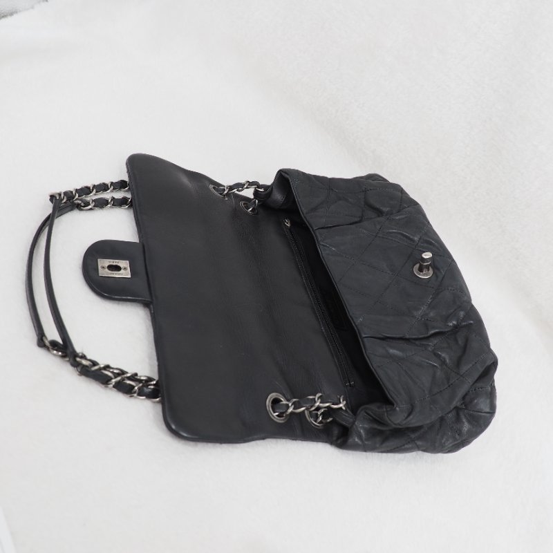 CHANEL 炭灰色 flap bag-10