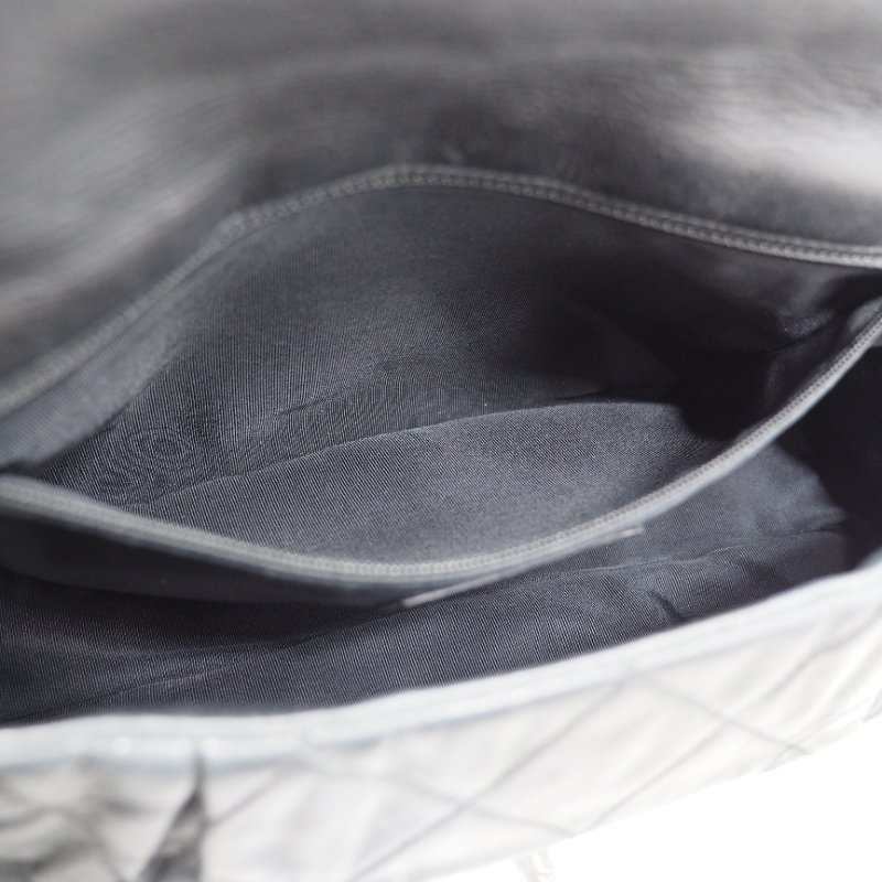 CHANEL 炭灰色 flap bag-12