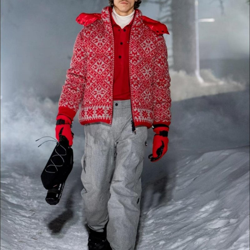 💎Han's house精品服飾💎moncler 防水 腰包 現貨 原價26300-2