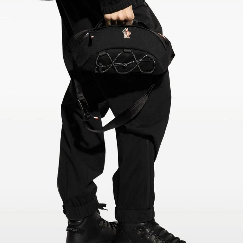 💎Han's house精品服飾💎moncler 防水 腰包 現貨 原價26300-5