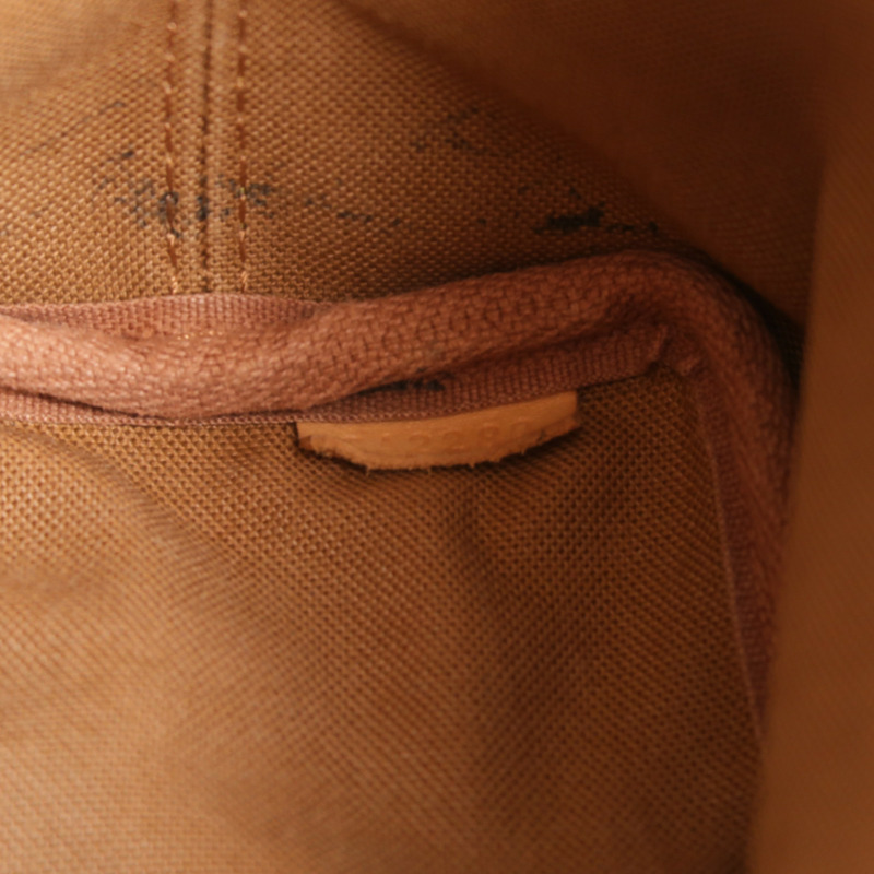 LOUIS VUITTON Monogram Nano Noe肩背袋-6