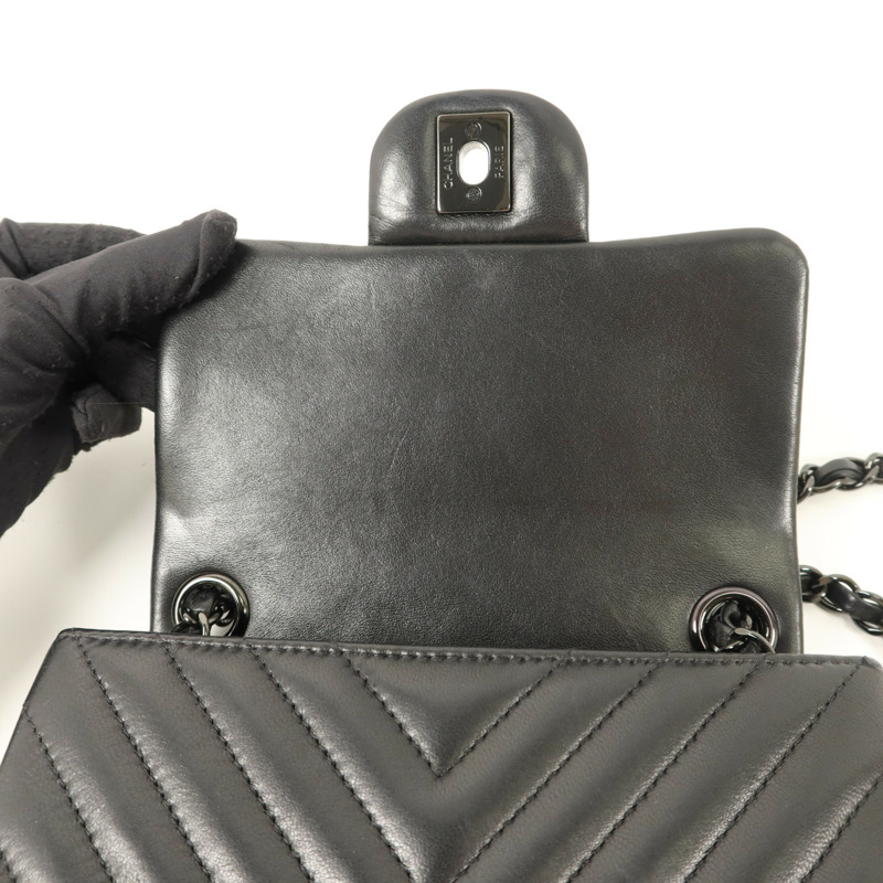 CHANEL 羊皮皮革Mini Flap Bag鏈帶肩背袋-11