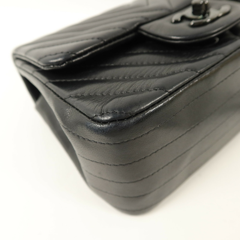 CHANEL 羊皮皮革Mini Flap Bag鏈帶肩背袋-13