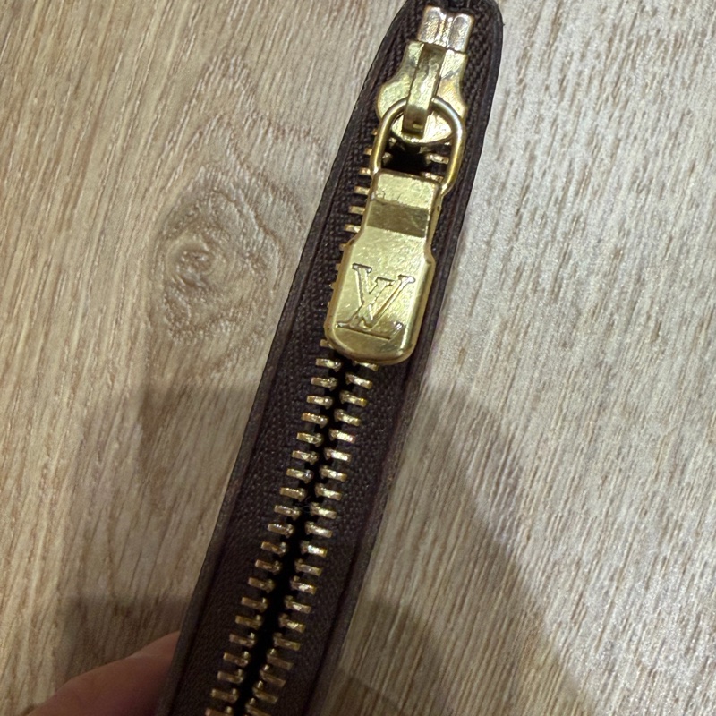 LV零錢包-9