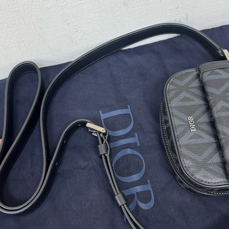Dior黑灰CD Diamond手機包-2