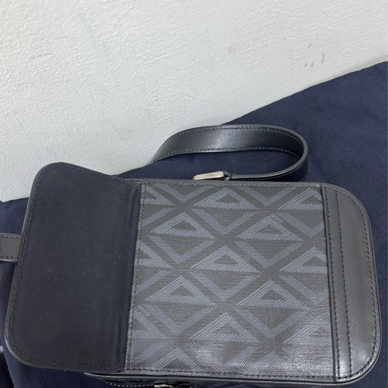 Dior黑灰CD Diamond手機包-3