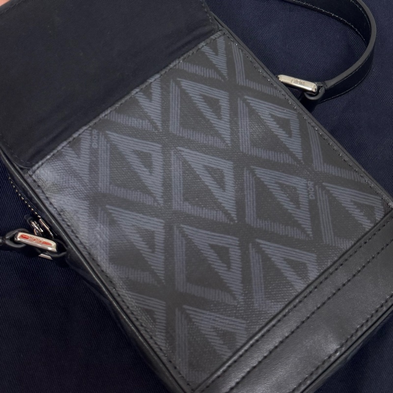 Dior黑灰CD Diamond手機包-4