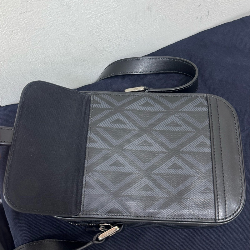 Dior黑灰CD Diamond手機包-12