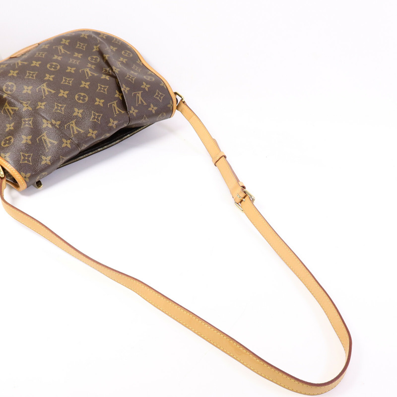 LOUIS VUITTON Monogram Menilmontant MM肩背袋-8
