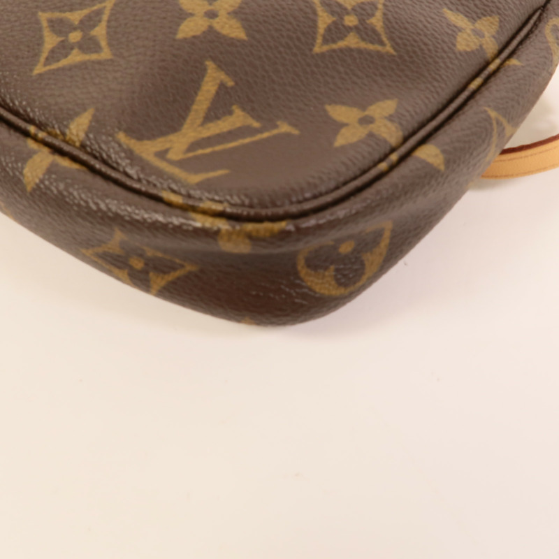 LOUIS VUITTON Monogram Pochette Accessoires金扣手挽袋棕色-11