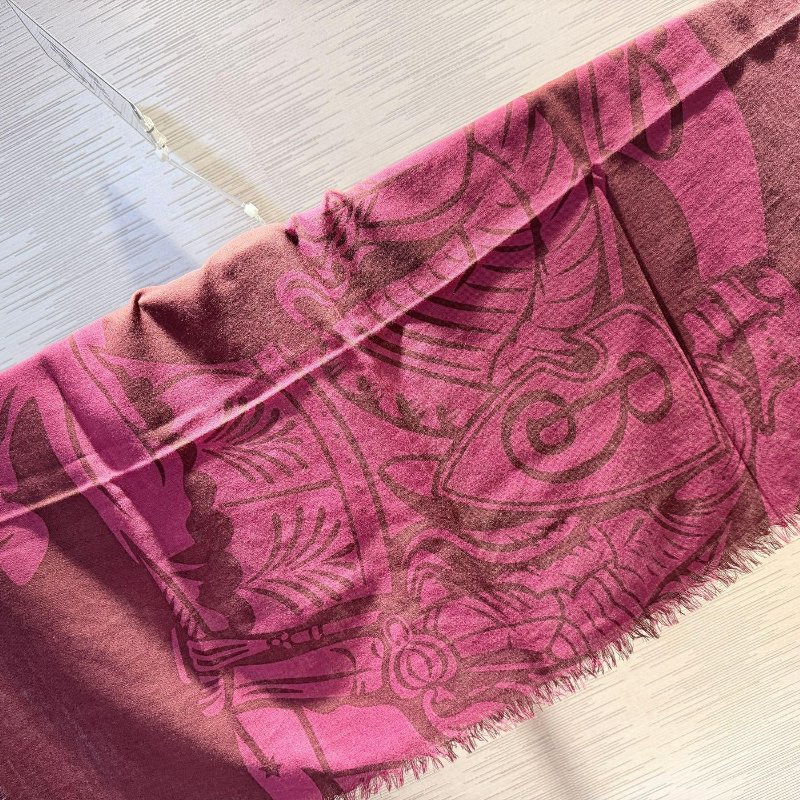 💎Han's house精品服飾💎 Burberry 戰馬 絲巾 圍巾 領巾 義大利製200x70CM-2