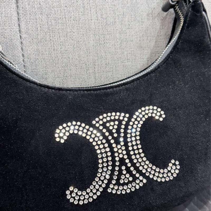 💎Han's house精品服飾💎 CELINE 腋下包 義大利製 現貨 原價72000-3