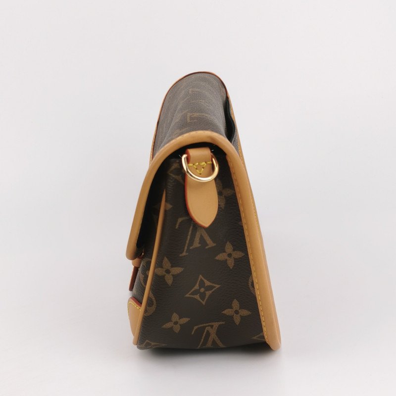 Louis Vuitton (LV) Diane植鞣革Monogram印花斜背包單肩包晶片款-2