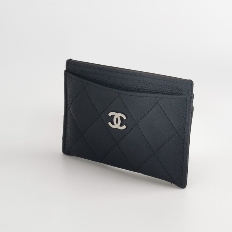 Chanel 牛皮純色雙C logo菱格絎縫卡包-1