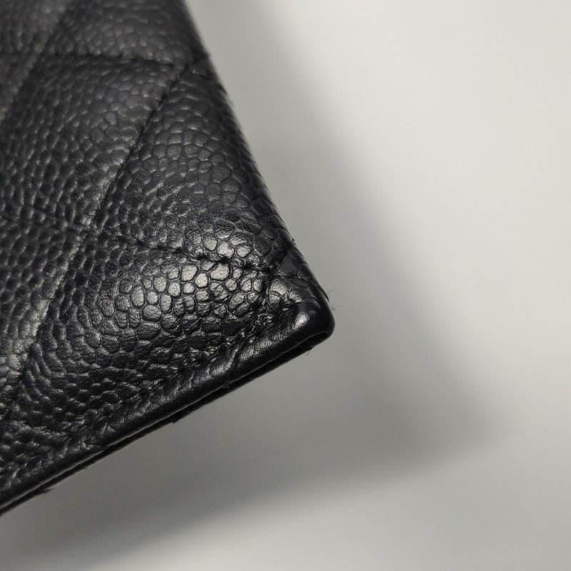 Chanel 牛皮純色雙C logo菱格絎縫卡包-14