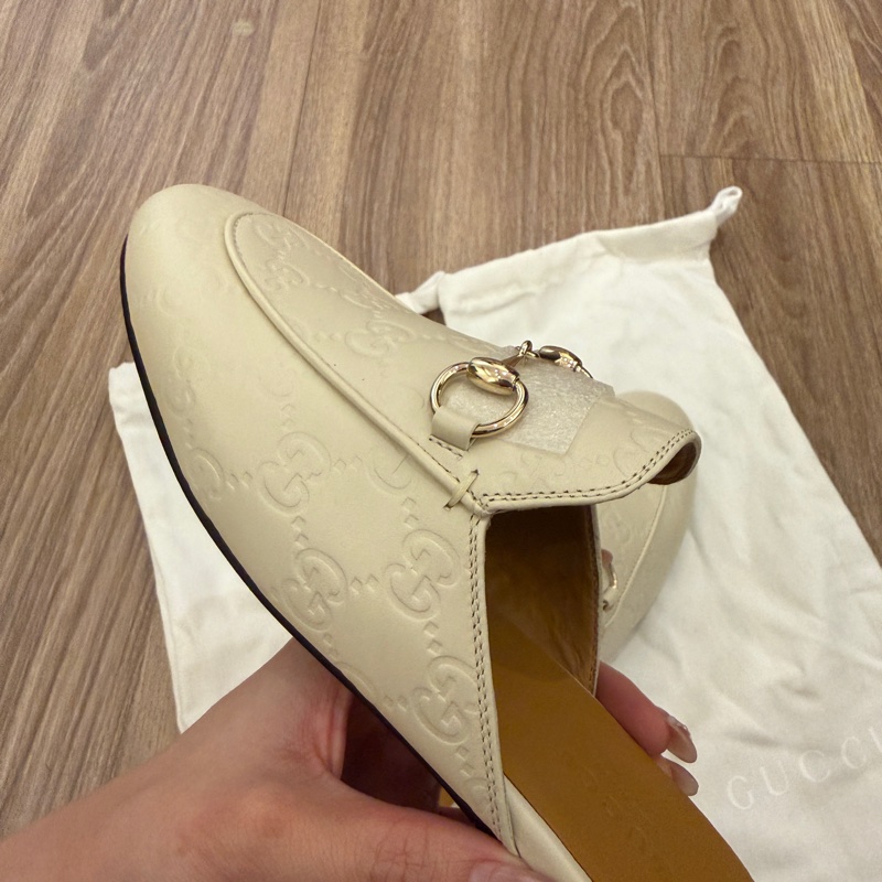Gucci 經典馬銜釦 GG印花白色牛皮穆勒拖-10