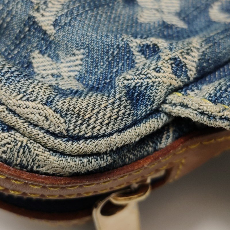 Louis Vuitton (LV) 帆布植鞣革老花腰包胸包-23