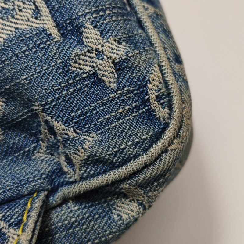 Louis Vuitton (LV) 帆布植鞣革老花腰包胸包-24