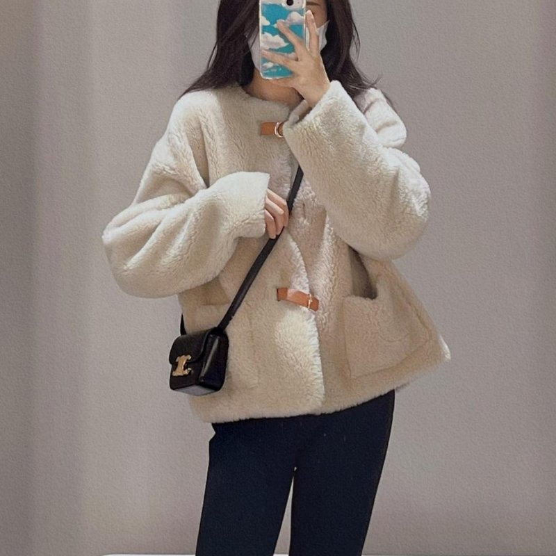 💎Han's house精品服飾💎CELINE 凱旋門 小牛皮 腰包 側背包 原價53000-8