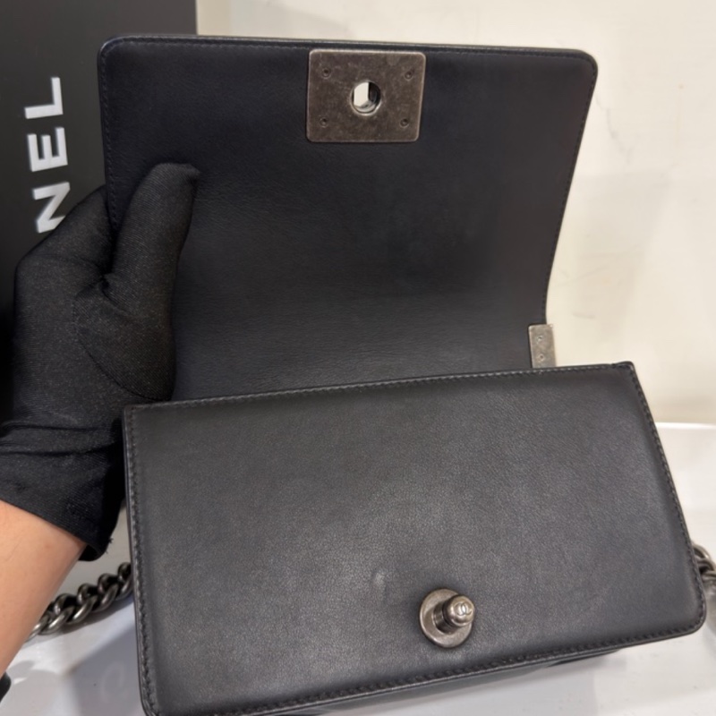 CHANEL香奈兒Leboy20小號閒置復古黑銀扣包況啵好🪿🪿-21