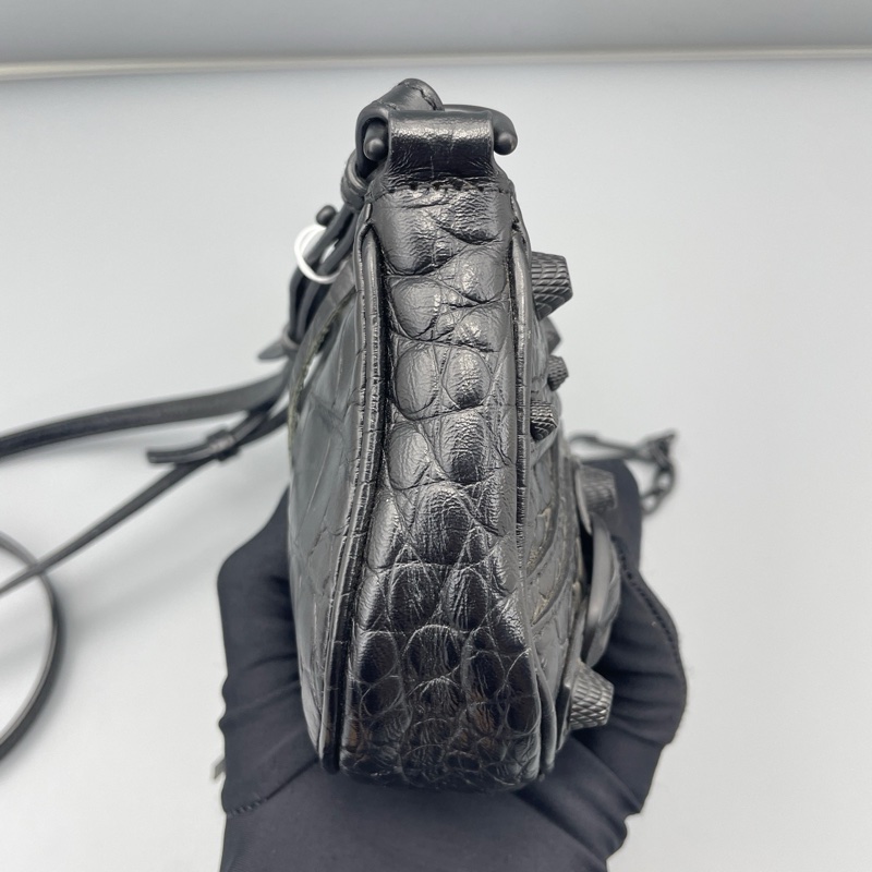 97新 二手巴黎世家lecagole xs腋下斜挎包黑色-3