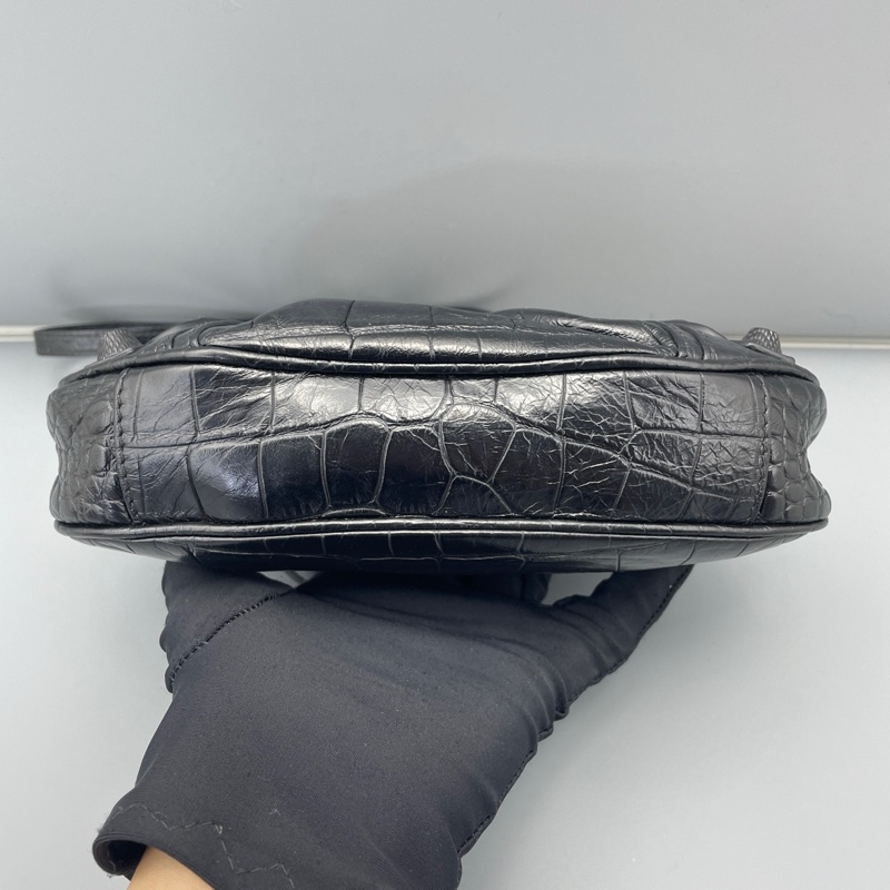 97新 二手巴黎世家lecagole xs腋下斜挎包黑色-4