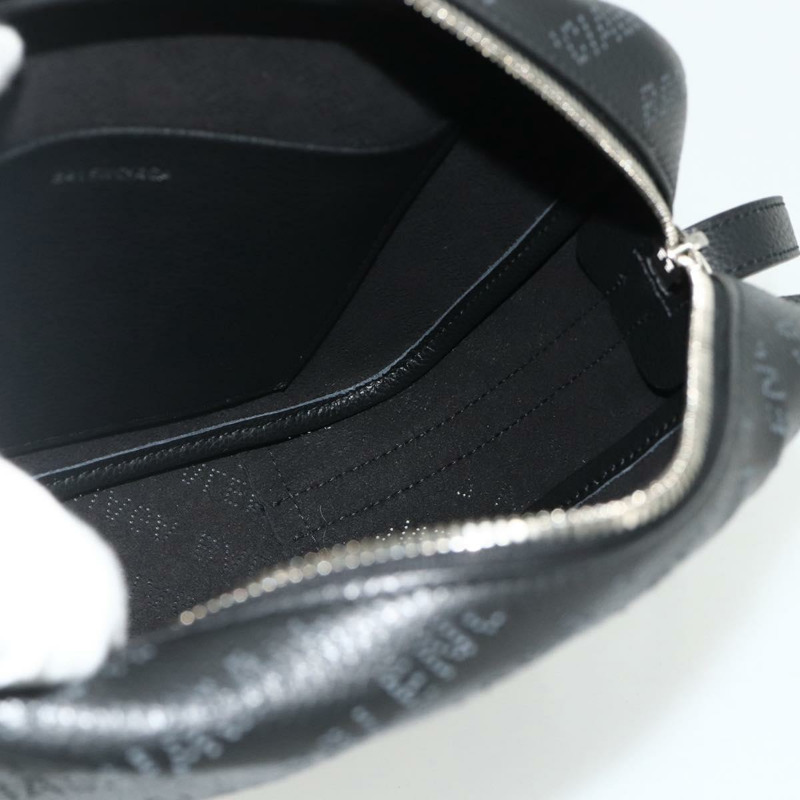 【日本直送】BALENCIAGA Everyday 黑色皮革肩背包 679267 正品 ep14300V-17