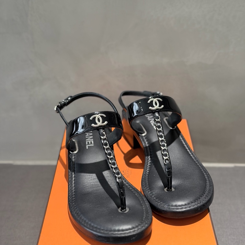 Chanel 皮穿鏈銀色CC logo 低跟涼鞋🖤-8
