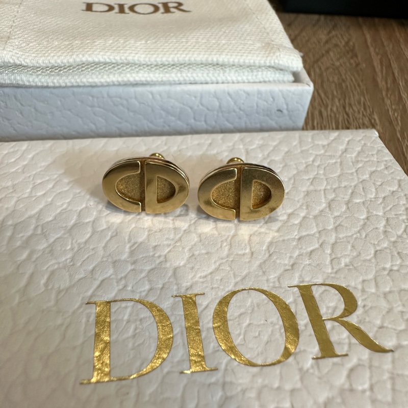 全套 有收據 Dior 金色CD小logo耳環-2