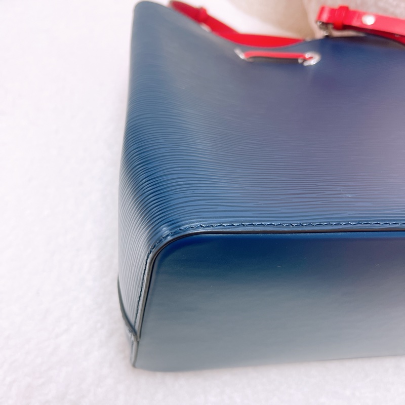 Lv noe epi MM 深藍色水桶包-7