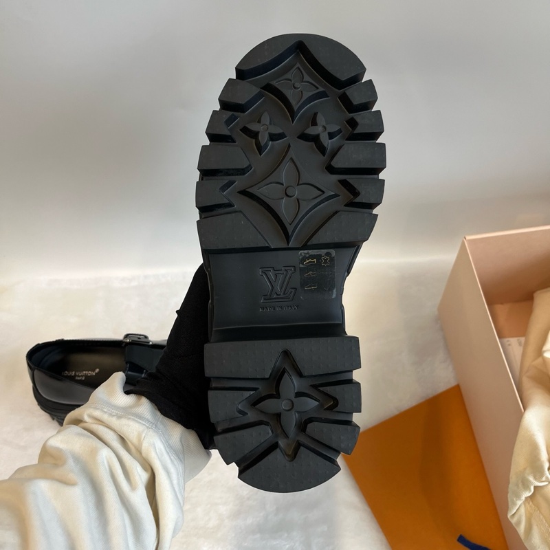 路易威登 lv黑色漆皮厚底乐福鞋-7