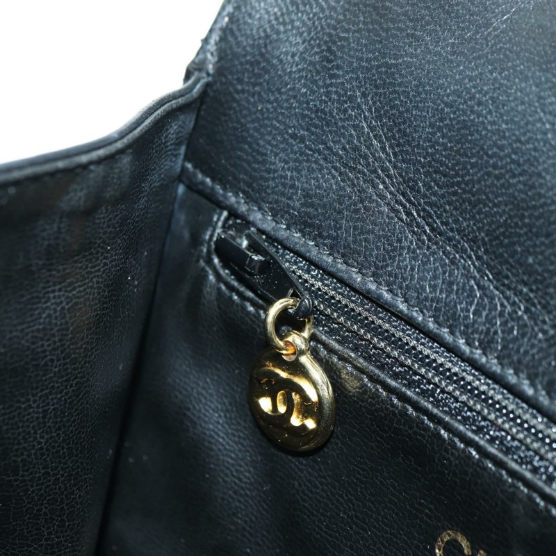 【日本直送】香奈兒 (CHANEL) 絎縫鏈條肩背包，羊皮材質，黑色，金色雙C標誌，正品編號 175888SAV-19