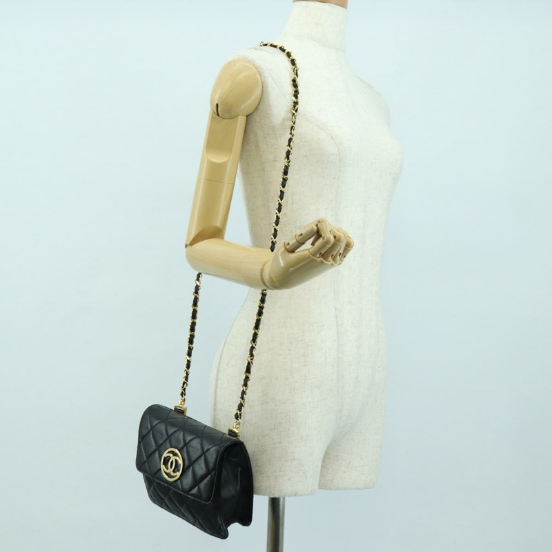 【日本直送】香奈兒 (CHANEL) 絎縫鏈條肩背包，羊皮材質，黑色，金色雙C標誌，正品編號 175888SAV-21