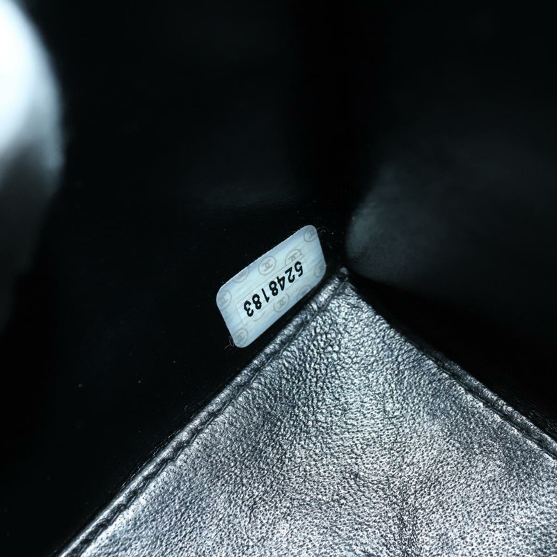 【日本直送】香奈兒 (CHANEL) Matelasse 單肩包，魚子醬紋皮革，黑色，金色雙C標誌，正品編號 175887SAV-11