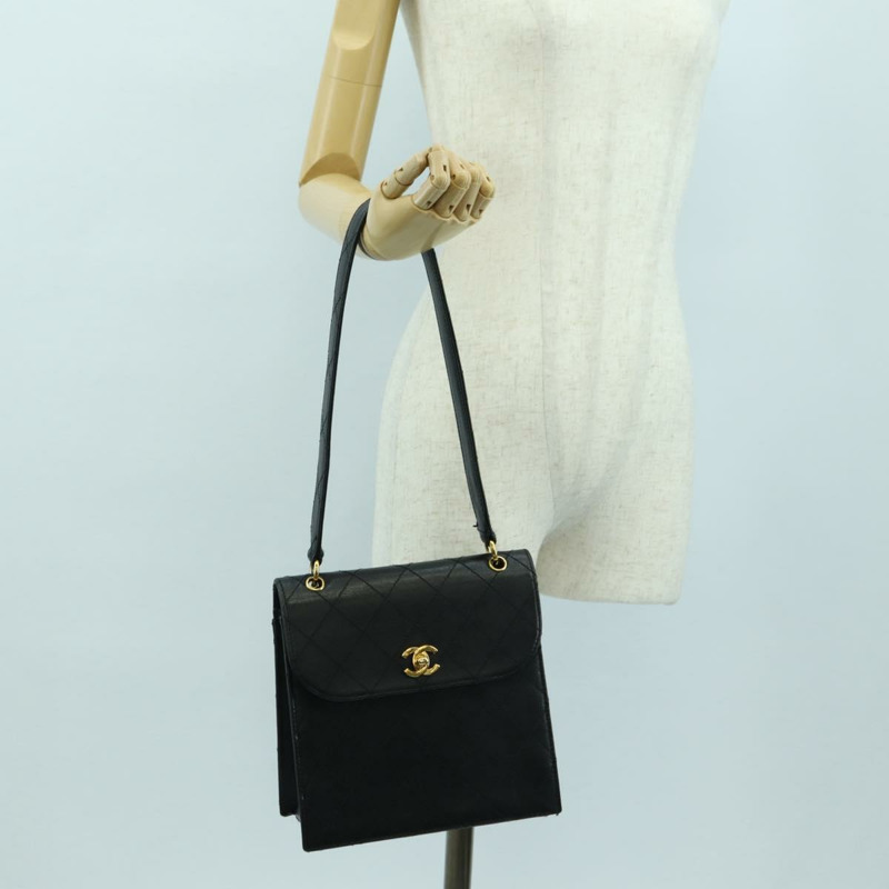 【日本直送】香奈兒 (CHANEL) Matelasse 單肩包，魚子醬紋皮革，黑色，金色雙C標誌，正品編號 175887SAV-24