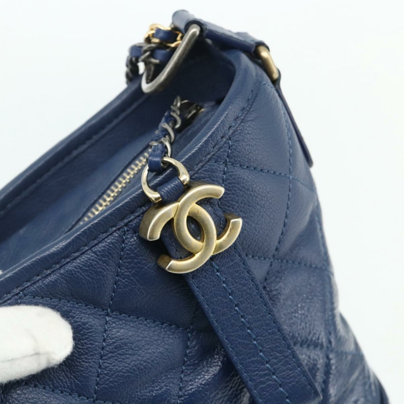 【日本直送】香奈兒 (CHANEL) 鏈 Gabriel De Chanel 包，魚子醬皮，藍色，金色 CC 標誌，正品 ka4104SAV-8