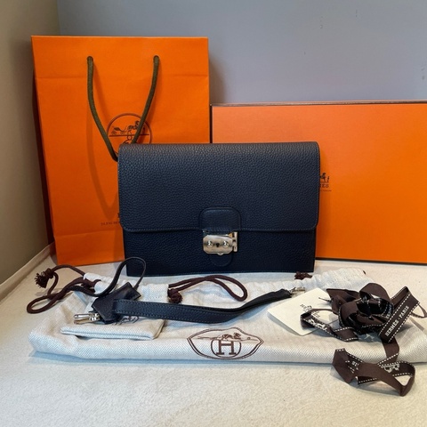 Hermes/愛馬仕 藍黑色銀扣sac a depeches手拿包