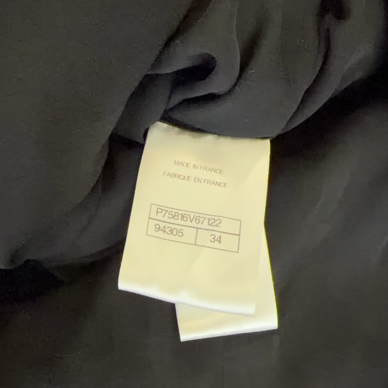 Chanel 23K山茶花扣子風衣外套-9