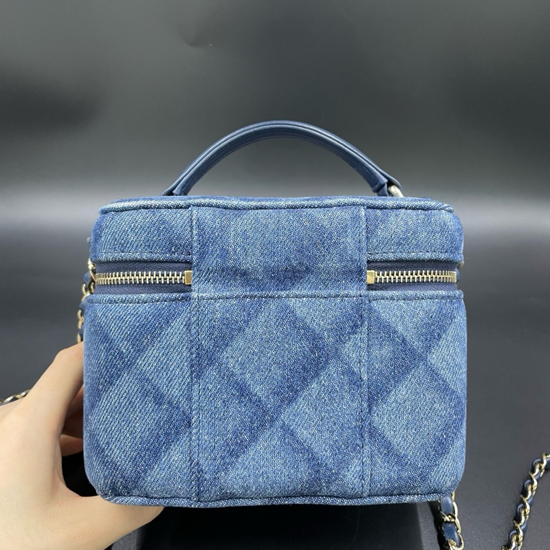 香奈兒/Chanel深藍色牛仔丹寧化妝盒手提斜挎包 15*11*12 芯片款-1