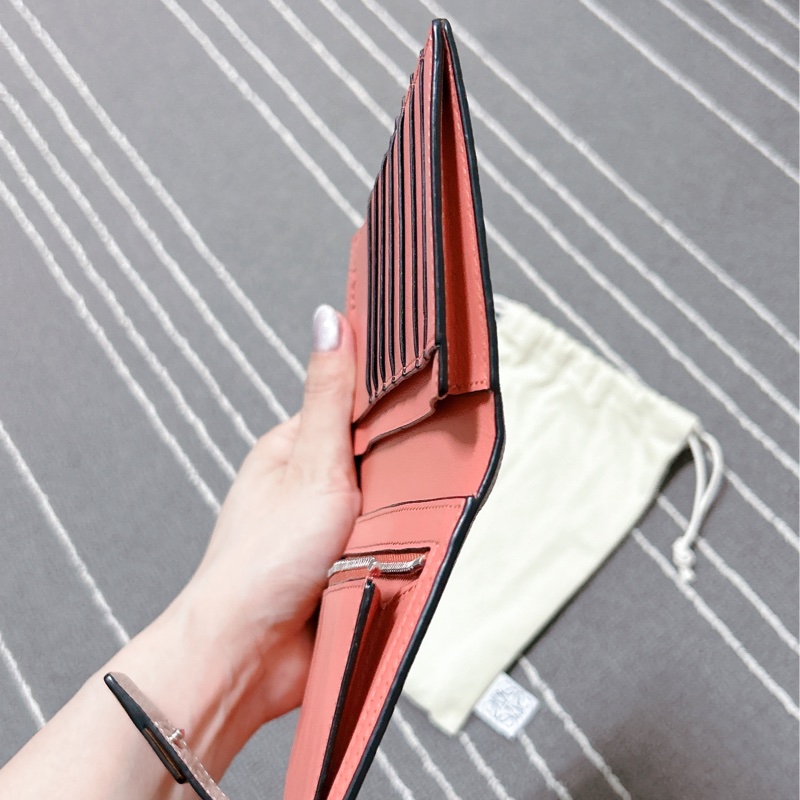 LOEWE 荔枝皮卡其色長夾-13