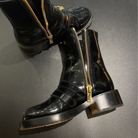 Dior金扣皮靴