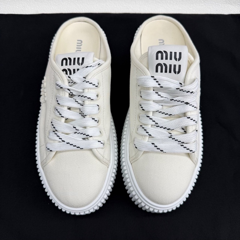 MIU MIU繆繆刺繡字母徽標 穆勒鞋 EVA女款 象牙白37.5碼-1