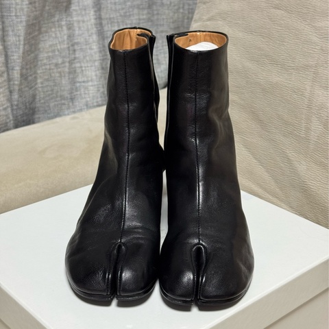 Maison Margiela tabi boots 3cm, size 38