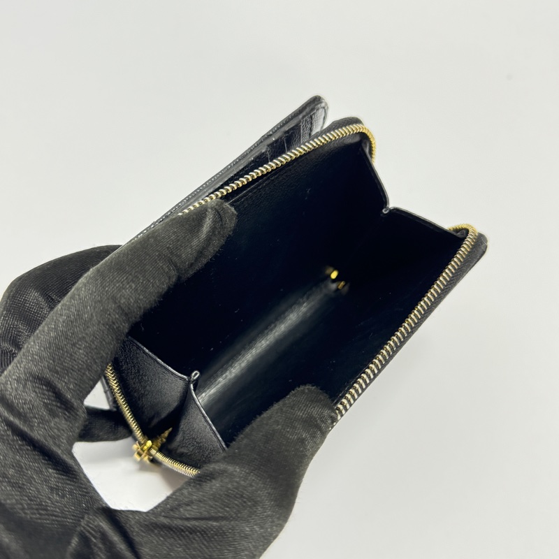 （超級新🆕） YSL CASSANDRE 魚子醬牛皮 黑金短夾 【專櫃26,300】-9