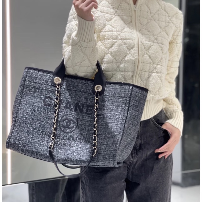 #近新閒置 #全配🈶購證 香奈兒海軍藍沙灘包中號 #金旻奎同款🔥-6