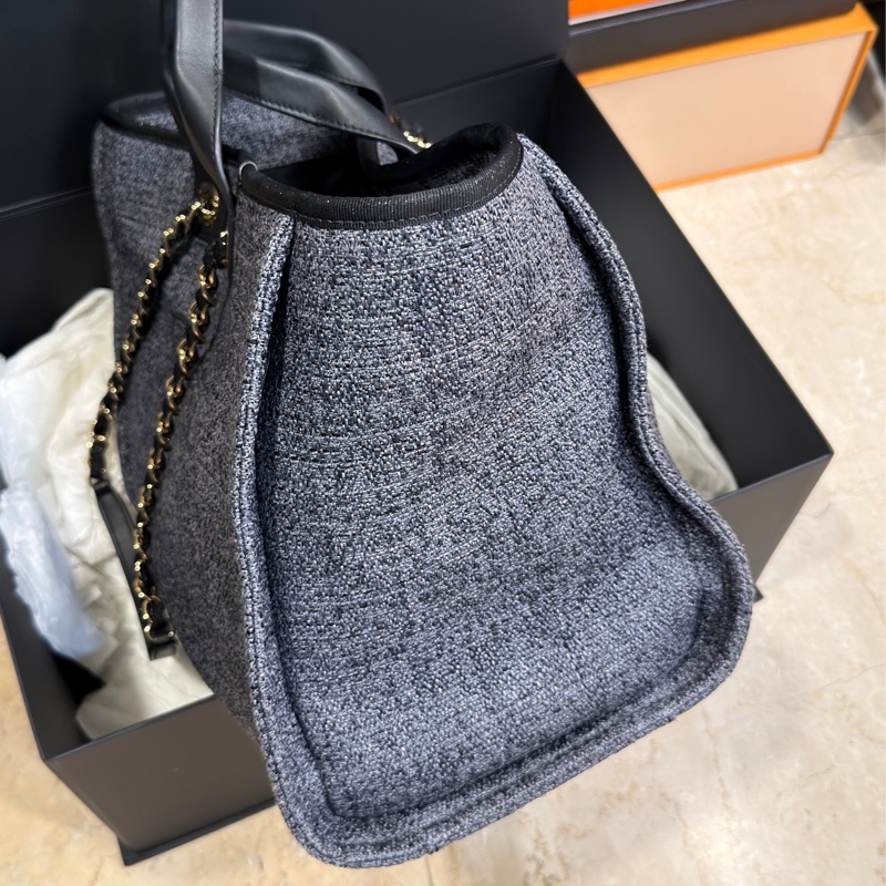 #近新閒置 #全配🈶購證 香奈兒海軍藍沙灘包中號 #金旻奎同款🔥-8