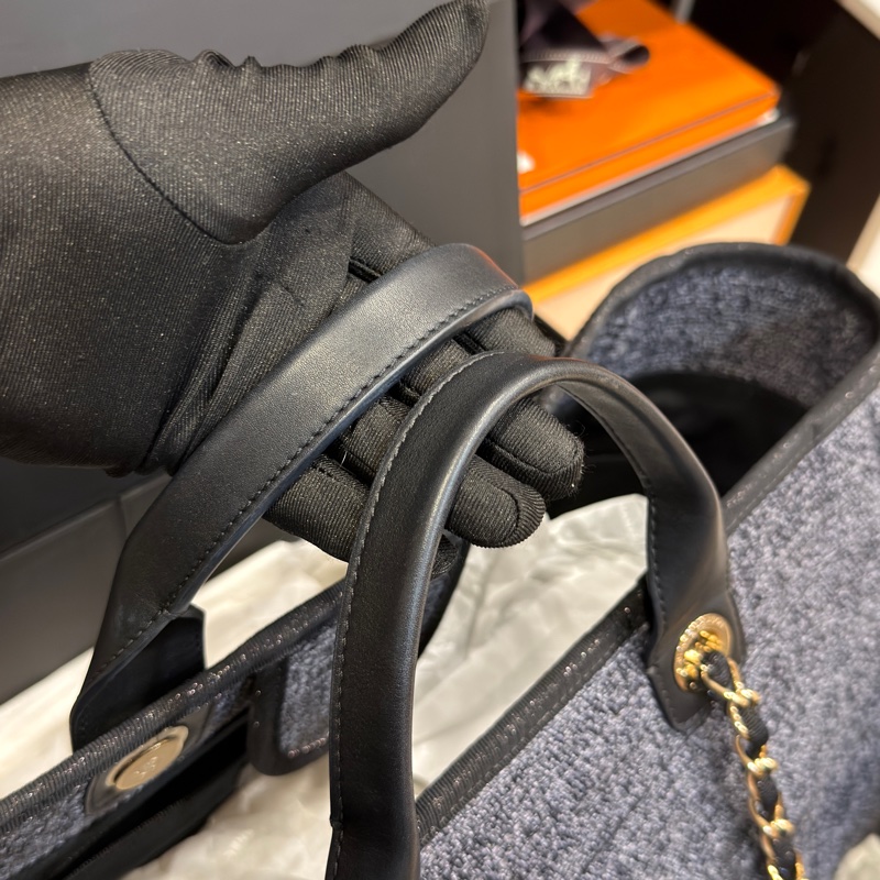 #近新閒置 #全配🈶購證 香奈兒海軍藍沙灘包中號 #金旻奎同款🔥-17